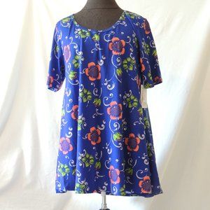 NWT LuLaRoe Sz S Perfect T Shirt Blue Floral Print Short  Sleeve Women's Small